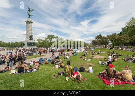 Montreal, 4. Juni 2017: Montreals Tam Tam Jam, jeden Sonntag auf Mont-Royal Stockfoto