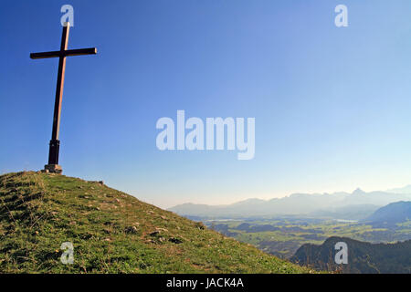 Das gipfelkreuz in Pfronten Stockfoto