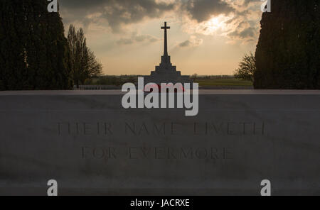 Tyne Cot Friedhof ist der größte Friedhof der Commonwealth War Graves Commission der Welt in Bezug auf Beerdigungen. In der Nähe von Ieper (Ypern) in Belgien Stockfoto