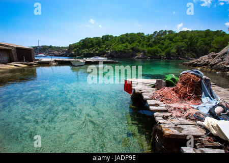 Ibiza Cala Mestella Mastella in Santa Eulalia del Rio auf den Balearischen Inseln Stockfoto