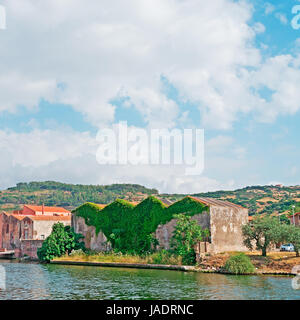 alte Gerberei Temo-Fluss in Bosa, Sardinien Stockfoto