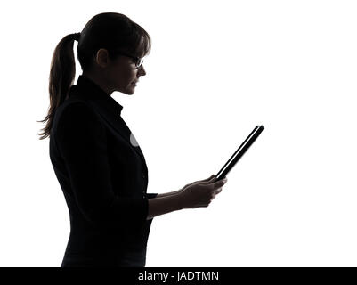eine Frau Geschäftscomputer computing digital-Tablette Silhouette Studio isoliert auf weißem Hintergrund Stockfoto