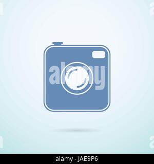 Alte Fotokamera flache Symbol auf blauem Hintergrund. Stock Vektor