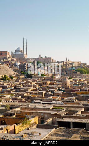 Stadt der Toten und der Zitadelle von Kairo in Ägypten Stockfoto