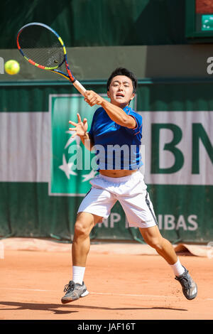 Paris, Frankreich. 5. Juni 2017. Yuta Shimizu (JPN) Tennis: Yuta Shimizu Japans während des jungen Einzel erstes Vorrundenspiel des French Open Tennis-Turnier gegen Timofey Skatov Russlands in Roland Garros in Paris, Frankreich. Bildnachweis: AFLO/Alamy Live-Nachrichten Stockfoto