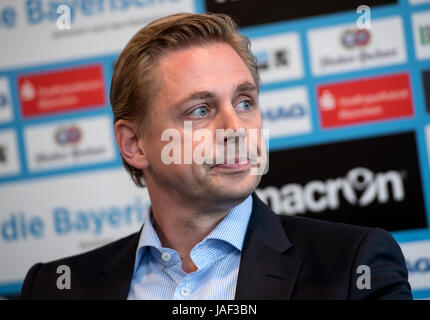 Der neue CEO der deutschen 2. Bundesliga Fußball Verein TSV 1860 München, Markus Fauser, auf einer Pressekonferenz in München, 6. Juni 2017. Foto: Sven Hoppe/dpa Stockfoto