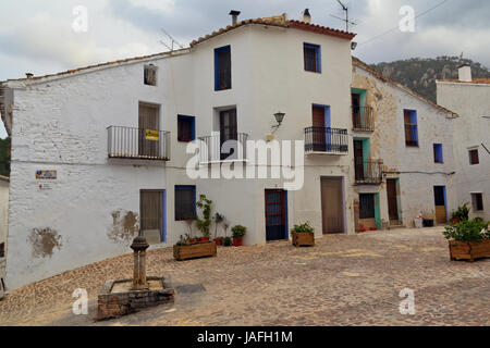 Ain ein Bergdorf im Parque Natural Serra d'Espada in der Provinz Castellon, Spanien Stockfoto