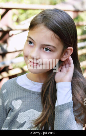 Pre-teen Zicklein mit langen Haaren. Stockfoto