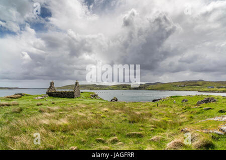 Alte verlassene Crofthouse, Insel Great Bernera, Isle of Lewis, Western Isles, äußeren Hebriden, Schottland, Vereinigtes Königreich Stockfoto