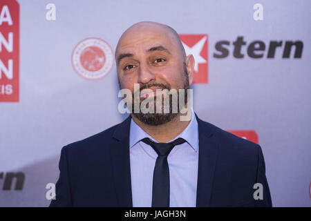 Prominente, die Teilnahme an der Henry-Nannen-Preis 2017 im Curio Haus, Hamburg Featuring: Serdar Somuncu wo: Hamburg, Deutschland bei: Kredit-27. April 2017: Schultz-Coulon/WENN.com Stockfoto