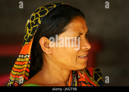 Porträt von Westen Bengali Frau in der Nähe von Phuentsholing, QWest Bengal, Indien Stockfoto