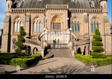 Die McManus Galerien in der Stadt Albert Square.Situated am nördlichen Ufer des Firth of Tay Dundee ist die viertgrößte Stadt in Schottland. Stockfoto