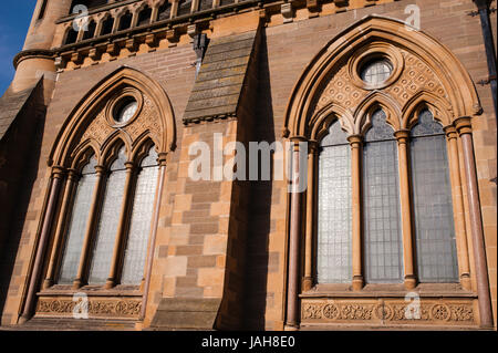 Die McManus Galerien in der Stadt Albert Square.Situated am nördlichen Ufer des Firth of Tay Dundee ist die viertgrößte Stadt in Schottland. Stockfoto