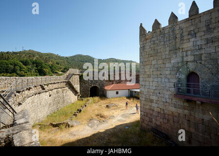 13. Jahrhundert alte Burg Lindoso. Peneda Geres Nationalpark, Portugal Stockfoto