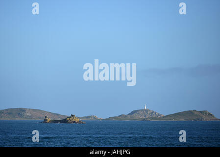 Nördlichen Scilly-Inseln und Runde Insel Licht Leuchtturm Stockfoto