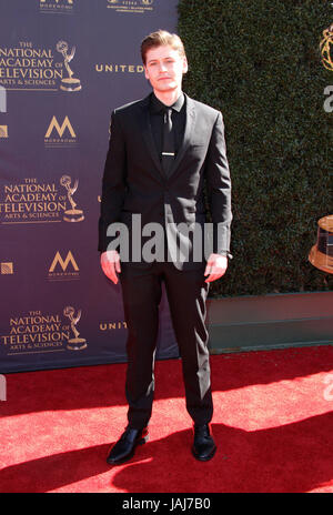 2017 Daytime EMMY Awards Ankünfte statt im Pasadena Civic Center.  Mitwirkende: Morgan McClellan wo: Los Angeles, California, Vereinigte Staaten von Amerika bei: Kredit-30. April 2017: Adriana M. Barraza/WENN.com Stockfoto