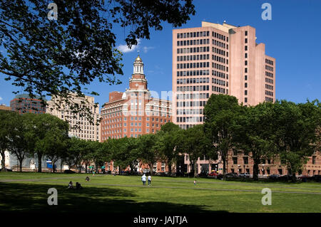 Das Grün - New Haven, Connecticut, USA und die Skyline der Stadt Stockfoto