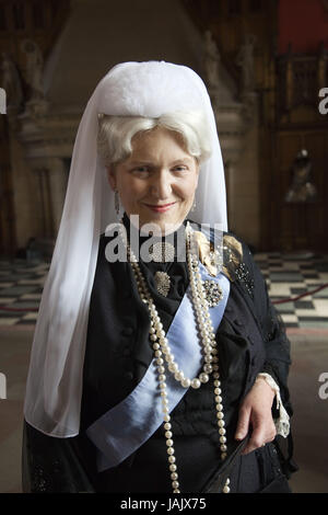 Schottland, Edinburgh, Edinburgh Castle, im großen Saal, als eine Königin Victoria gekleidete Dame, sperren Stockfoto