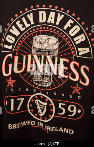 Irland, Dublin, Guinness Werbung, t-Shirt, Logo, Stockfoto