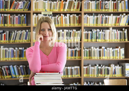 Bibliothek, Universität, Student, Lächeln, Hinzufügen von Unterstützung zufrieden, Chargen, halbe Porträt nur buchen, verleihen, gestapelt, Bibliothek, Bibliothekar, Büroangestellter Bibliothek, Bildung, Bildung, Rückfahrkamera, Büchersammlung, Bibliothek, Bücher, Bücherregale, Frau, glücklich, Hobby, Hochschule, Information, innen, Intelligenz, jung, Stadtbibliothek, lernen, lesen, Literatur, motiviert, Menge, Person, Nachschlagewerke, optimistisch, Regale, selbst-selbstbewusst, Batch, stehen, stolz, zu studieren, Studium, Student, Universität, Vielzahl, wissen, Wissensdurst , Stockfoto