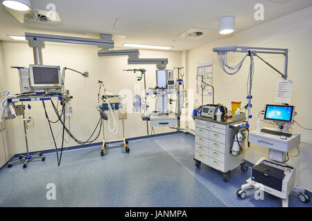Raum der leere Reanimation im Krankenhaus Stockfoto