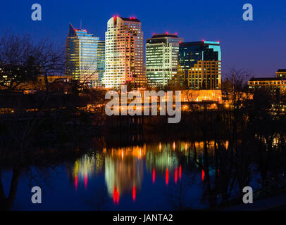 Sacramento-Skyline bei Nacht Stockfoto