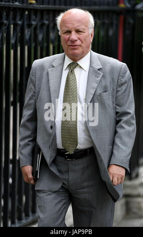 London, UK. 7. Juni 2017. Greg Dykeat den Service von Thanksgiving für das Leben und Werk von Ronnie Corbett in der Westminster Abbey, London. Bildnachweis: Finnbarr Webster/Alamy Live-Nachrichten Stockfoto