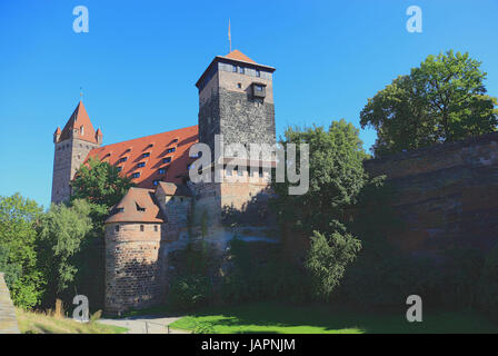 Nürnberg, Nürnberger Burg, fünfeckigen Turm, kaiserlichen Hofstallungen und Turm Luginsland, Middle Franconia, Bayern, Deutschland Stockfoto