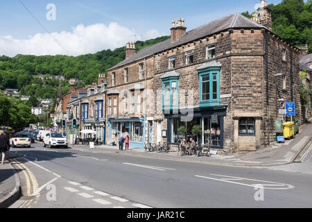 Corner Cafe auf North Parade in Matlock Bath in Derbyshire Stockfoto