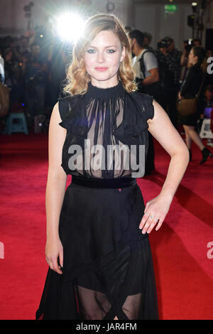 Holliday Grainger, die Teilnahme an der Uraufführung von meine Cousine Rachel statt auf Picturehouse Central Cinema in Piccadilly, London. Stockfoto