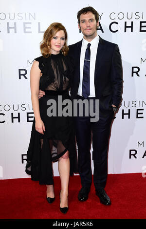 Holliday Grainger und Sam Claflin Teilnahme an der Uraufführung von meine Cousine Rachel statt auf Picturehouse Central Cinema in Piccadilly, London. Stockfoto