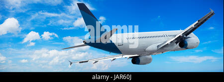 Jet-Flugzeuge im Flug. Panorama-Komposition. Stockfoto