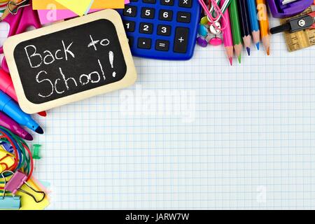 Zurück zur Schule liefert Tafel-Tag mit Schule Ecke Grenze auf Papierhintergrund Grafik Stockfoto