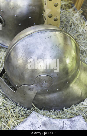 Eisen Stahl Rüstung mittelalterlichen und antiken, Krieg und Soldaten Stockfoto