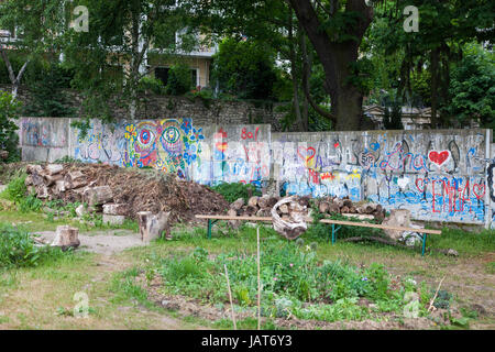 BERLIN, Deutschland-28. Mai 2017: Gedenkstätte Berliner Mauer an der Bernauer Straße Stockfoto