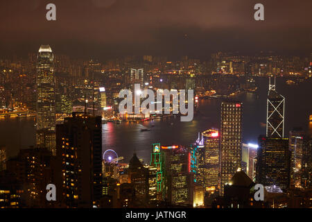 Blick auf Kowloon, Victoria Harbour und zentral, vom Victoria Peak, Hong Kong Island, Hongkong, China Stockfoto