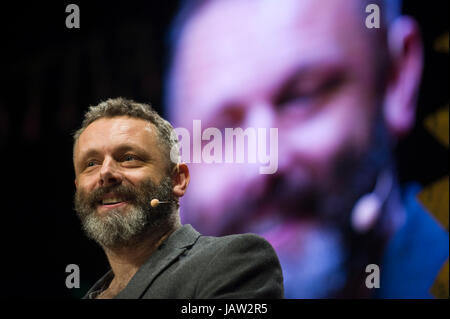 Michael Sheen Schauspieler geben dem Aneurin Bevan Vortrag auf der Bühne Hay Festival der Literatur und Künste 2017 Hay-on-Wye powys Wales UK Stockfoto