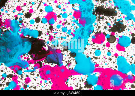 Abstrakte Neon Pink Blau und schwarz zu malen Splatters Stockfoto