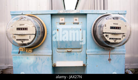 Utility Meter außerhalb der alten analogen Stil Stockfoto