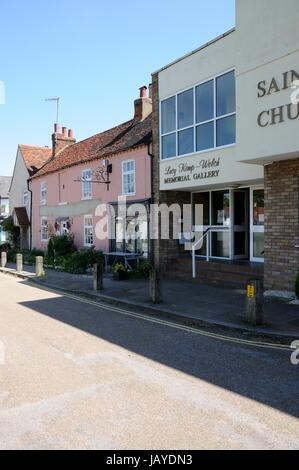 Lucy Kemp-Welch Memorial Gallery & Prospect Cottage, Bushey, Hertfordshire. Auf Prospect Cottage ist eine Versicherung Phoenix Feuer-Marke zu sehen. Stockfoto