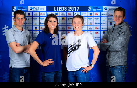 Triathlet (von links nach rechts) Jonny Brownlee, Kirsten Kasper, Non Stanford, Alistair Brownlee während der Columbia Threadneedle World Triathlon Leeds Pressekonferenz in Leeds Civic Hall. Stockfoto