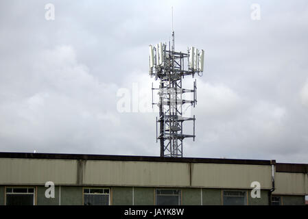 Radio mobile phone mast Handy Turm bauen Stockfoto