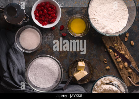 Zutaten für Cannoli Produktion von traditionellen sizilianischen Dessert horizontale Stockfoto