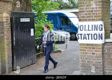 Twickenham, London, UK. 8. Juni 2017. Das Wahllokal am Wahltag in den allgemeinen Wahlen in Twickenham. Bildnachweis: Matthew Chattle/Alamy Live-Nachrichten Stockfoto