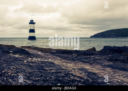 Penmon Point Lighthouse - Trwyn Du Leuchtturm Stockfoto