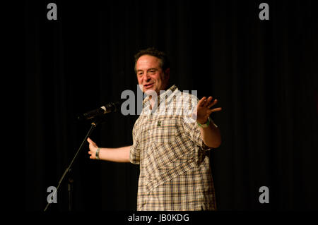 Komiker Mark Thomas sprechen im Rathaus an der 2017 Stoke Newington Literaturfestival Stockfoto