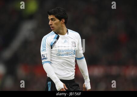 LUIS SUAREZ LIVERPOOL FC OLD TRAFFORD MANCHESTER ENGLAND 11. Februar 2012 Stockfoto