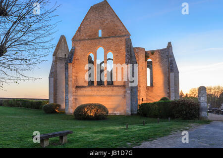 Loiret (45), Yèvre-la-Ville, Ancienne Commune de Yèvre-le-Châtel, Classée Dans Les Plus Beau Dorf de France, Frankreich, Église Saint-Lubin / / Frankreich, Stockfoto