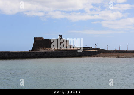 Ansicht des Castillo de San Gabriel befindet sich in Arrecife, Lanzarote. Stockfoto