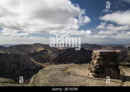 Nordwestlich suchen von der Gipfel trig Pint Ziege fiel auf Arran Stockfoto